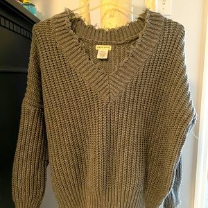 COPY - Distressed crop top